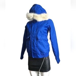 Burton Women's Jacket Ski Snowboard Electric Blue Size XS 0-2 Pre-owned Fur Foks